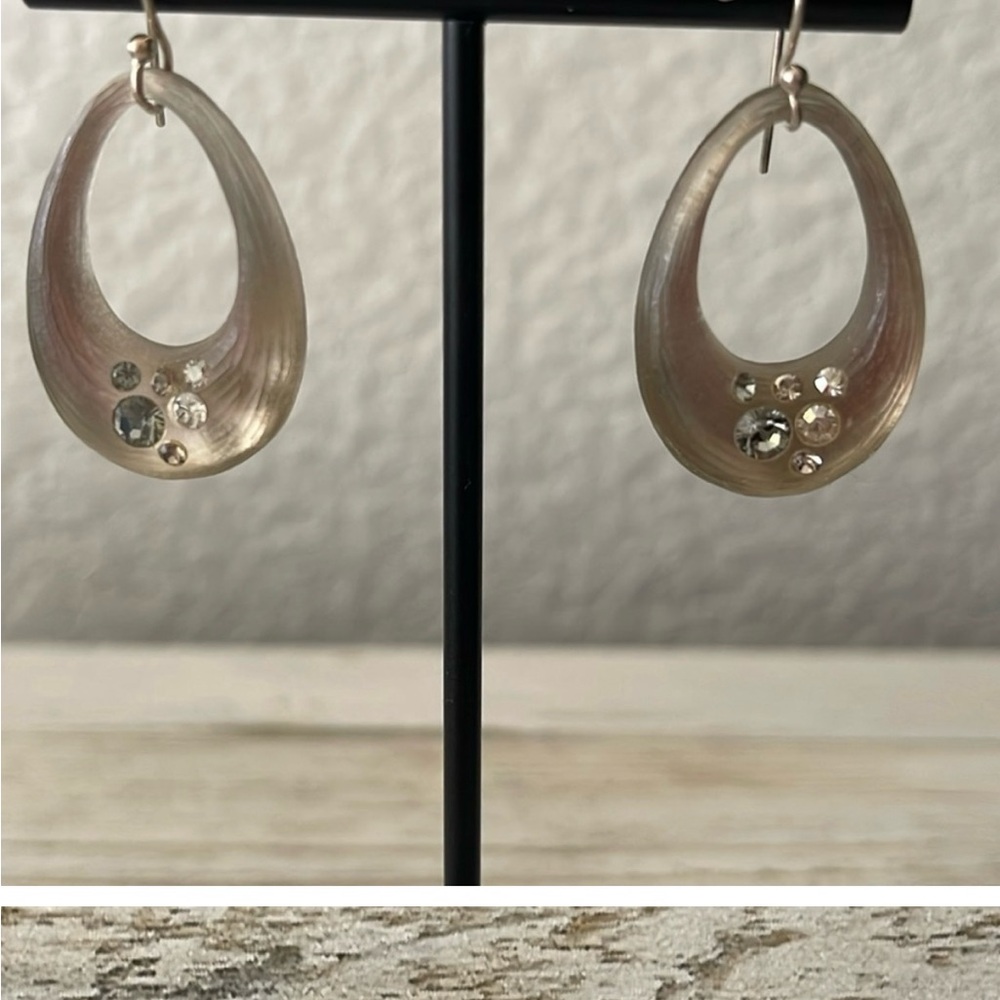 Beautiful Alexis Bittar Carved Lucite Crystal Dangle Earrings.